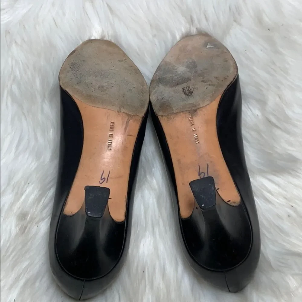 Salvatore Ferragamo Black Leather SlipOn Heel‎ Sz 8